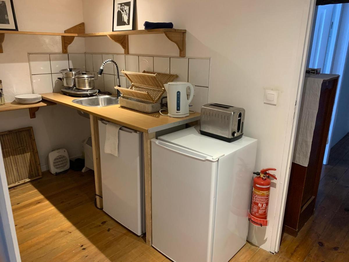 Chambre Sdb Privee Townhouse 26 Chambres D'Hotes Civray Civray  Buitenkant foto